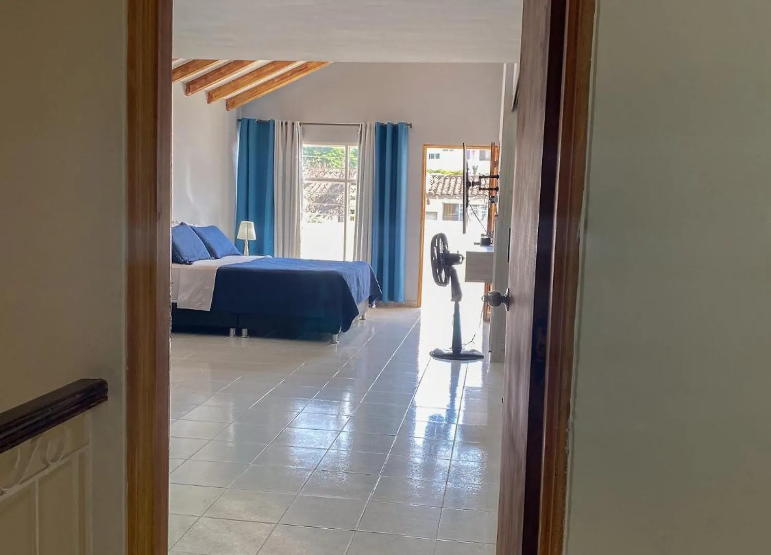 Casa Con Piscina Privada En Cali, Cerca A Cosmocentro Villa 0*, Cali