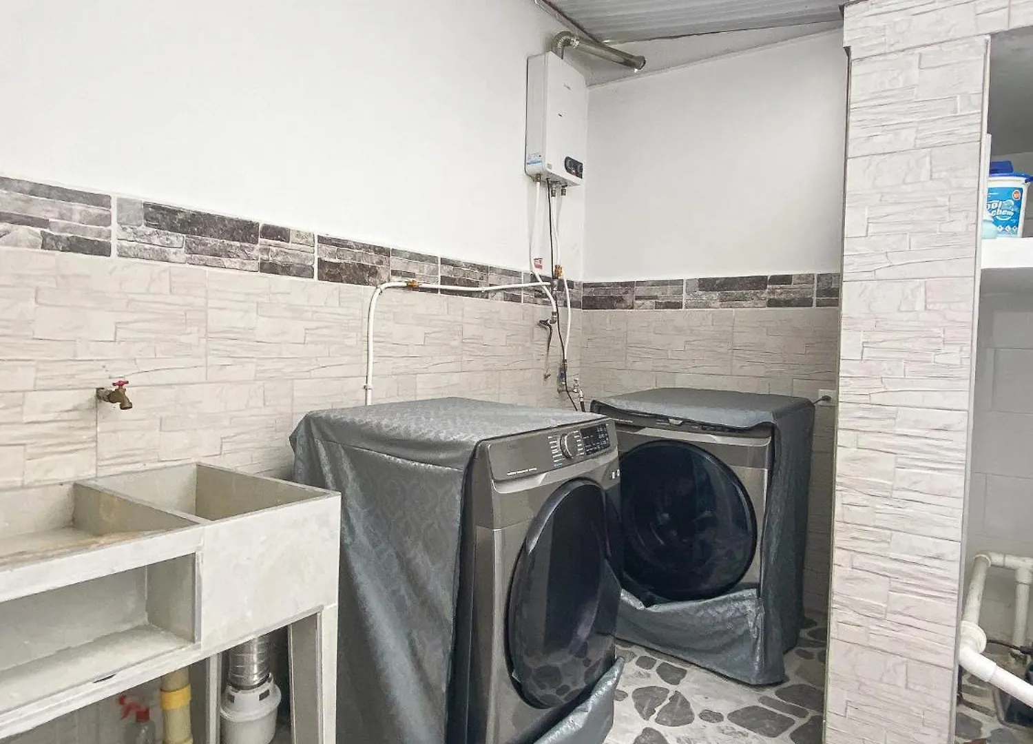 Casa Con Piscina Privada En Cali, Cerca A Cosmocentro Villa Colombia