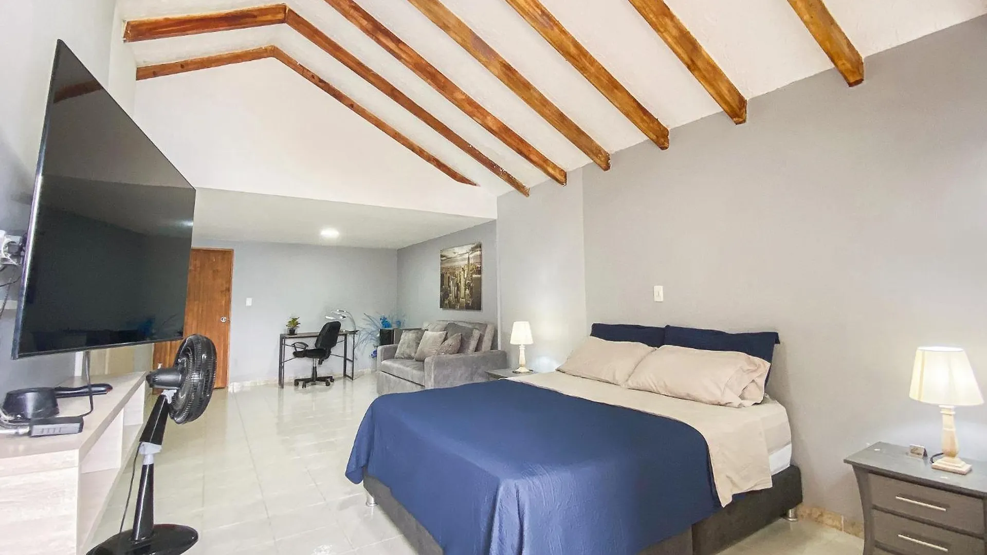 Casa Con Piscina Privada En Cali, Cerca A Cosmocentro Villa
