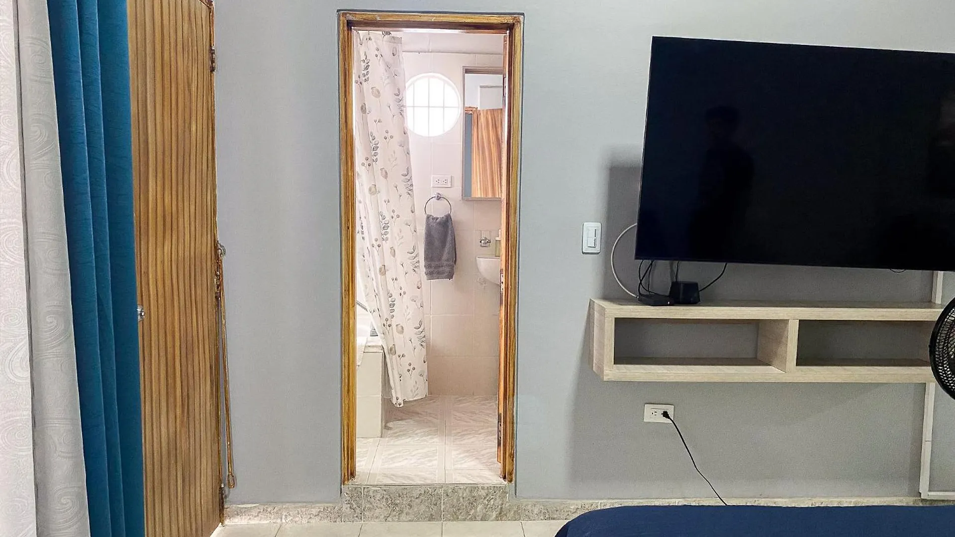 Casa Con Piscina Privada En Cali, Cerca A Cosmocentro Villa Cali